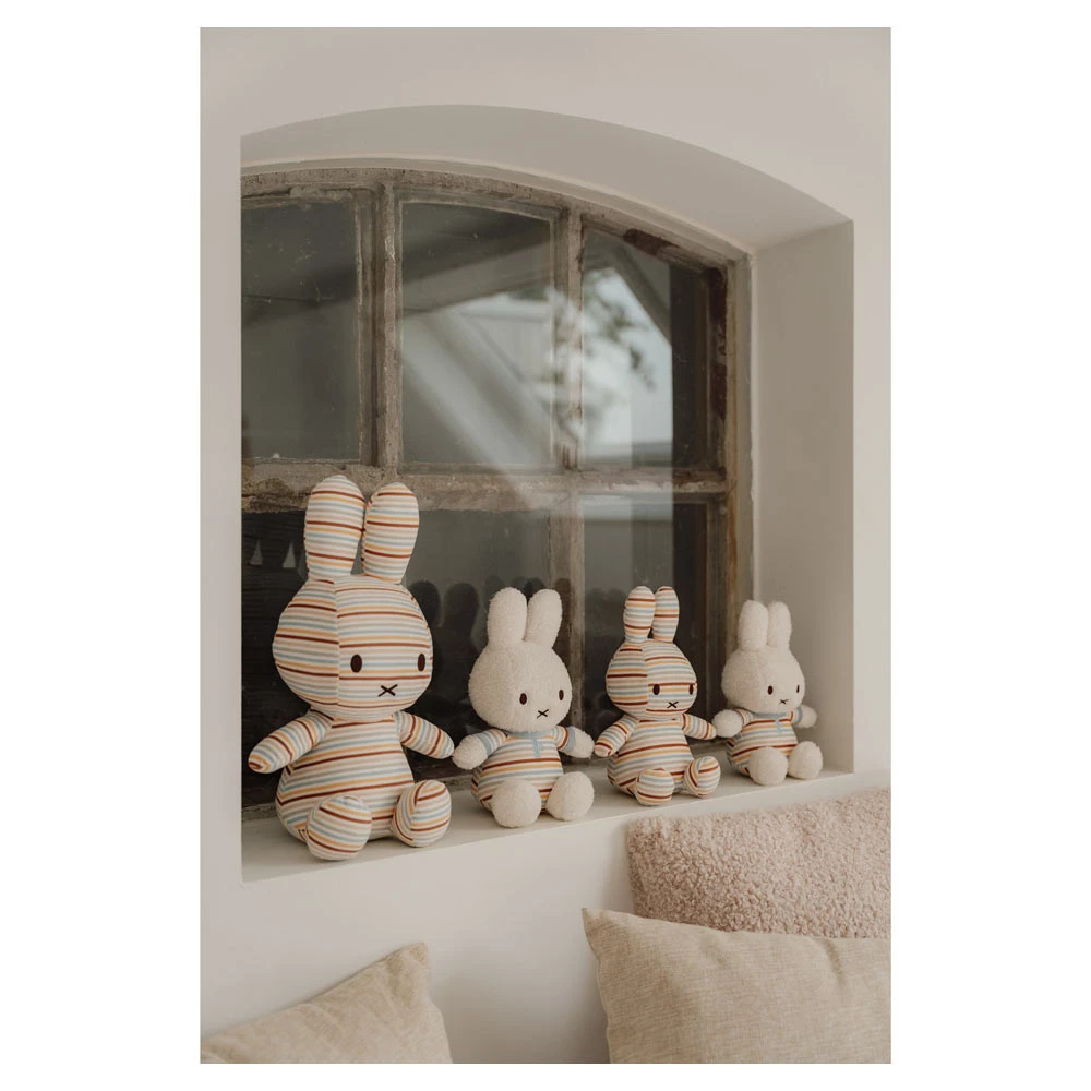 Nijntje X Little Dutch Vintage Sunny Stripes Knuffel 25cm 5 Nijntje X Little Dutch Vintage Sunny Stripes Knuffel 25cm - Afbeelding 3